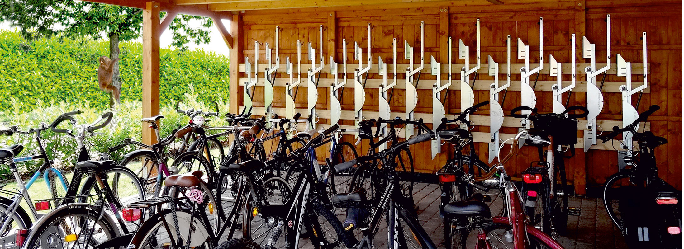 15 different bicycles, parked on a parking space of 20m²